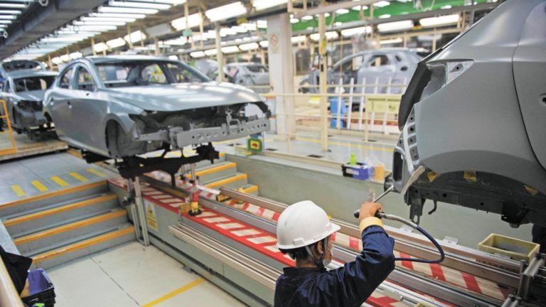 Exportación de vehículos ligeros en México