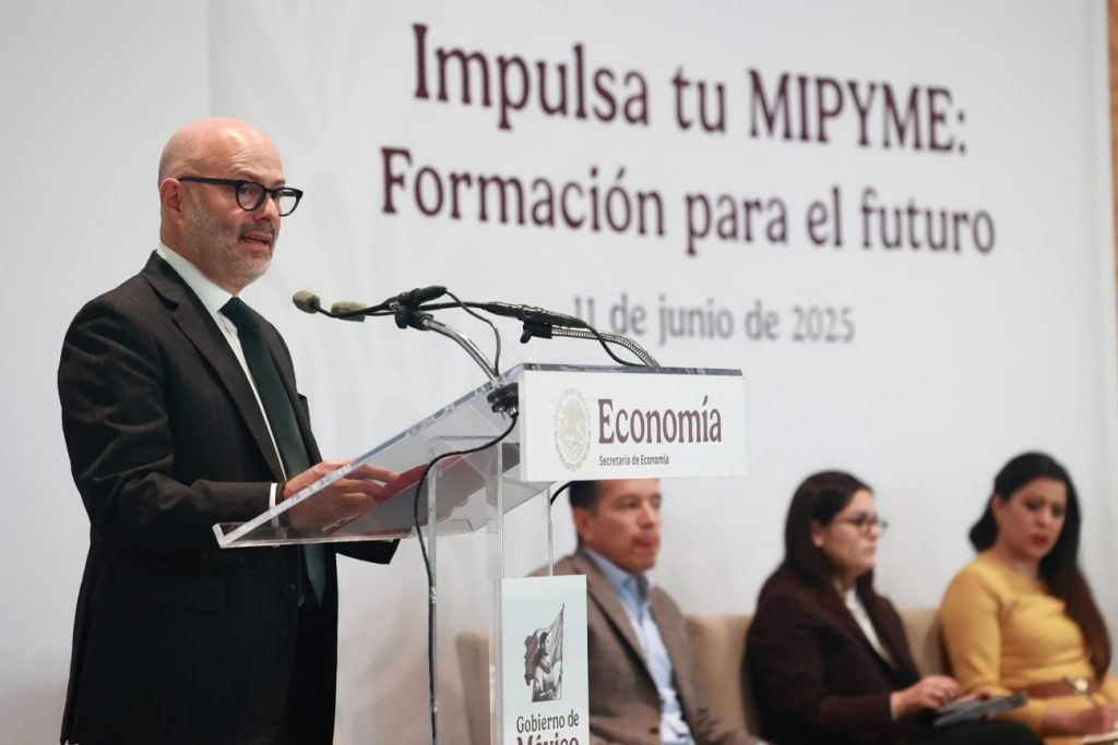 Felipe García Ascencio, director general de Santander