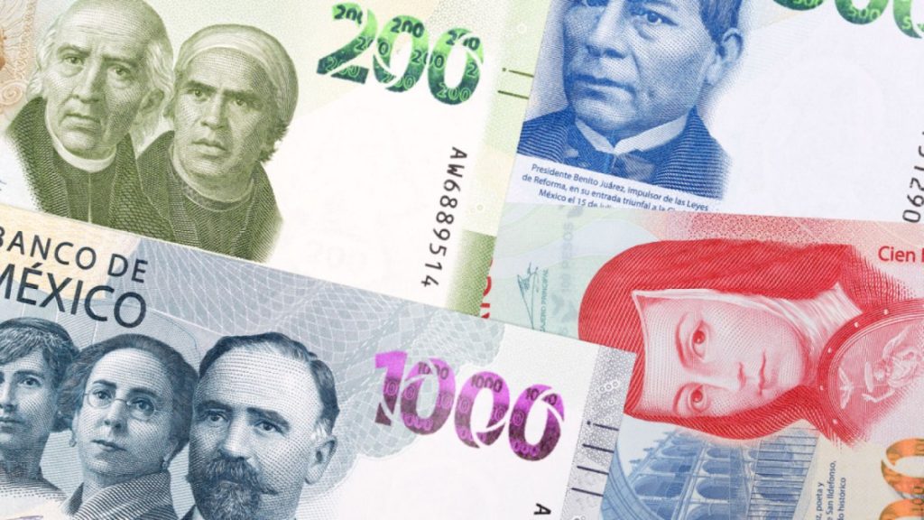 Peso mexicano: Caída moderada por tensiones geopolíticas