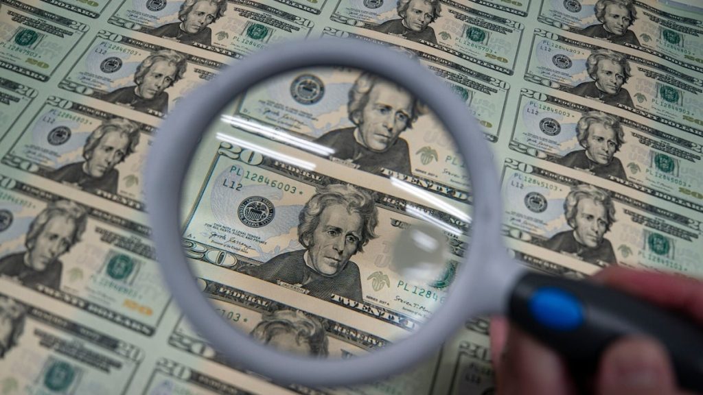 Peso mexicano retrocede: Precio del dólar hoy 17 de junio de 2025