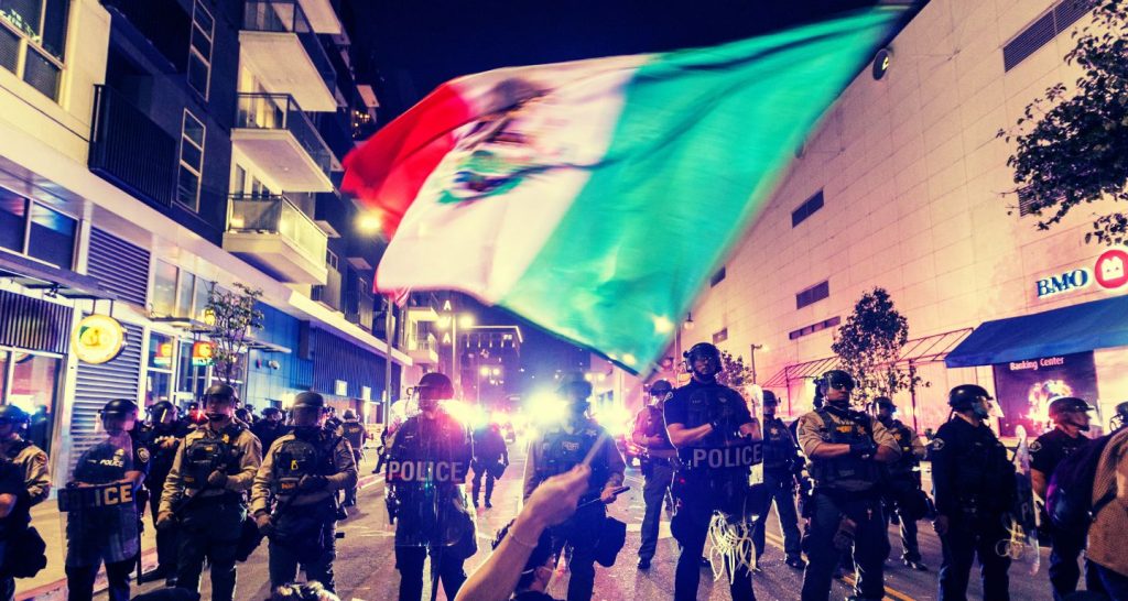 Protestas en Los Ángeles por redadas migratorias: La crítica del embajador Johnson