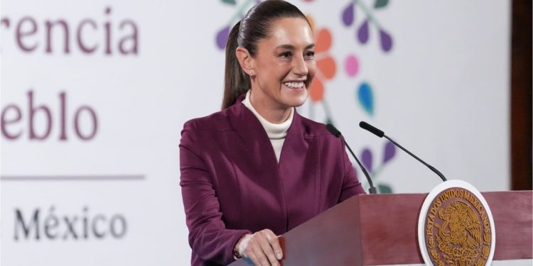 Reforma electoral: Presidenta cuestiona al INE y anuncia cambios