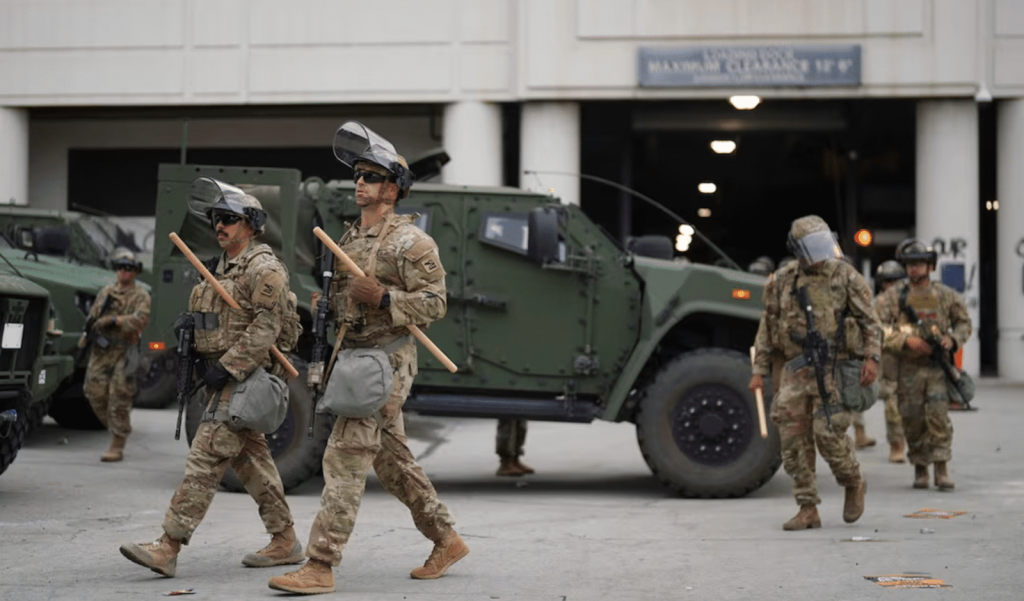 Trump despliega militares en Los Ángeles