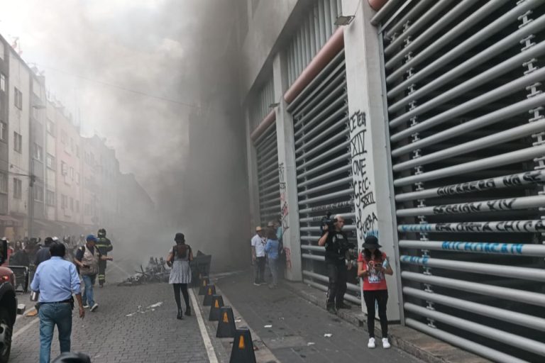 incendian edificio del SNTE en CDMX