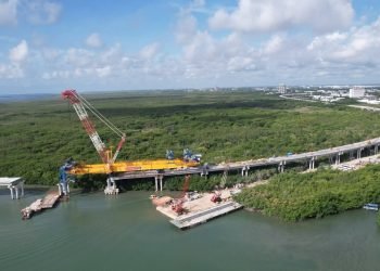 PUENTE NICHUPTÉ: Reporta SICT-QR término de cimentación en zona de manglares sin daño ambiental