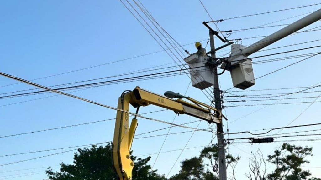 Apagón CFE en Yucatán: 8 horas sin luz, más de 60 mil afectados