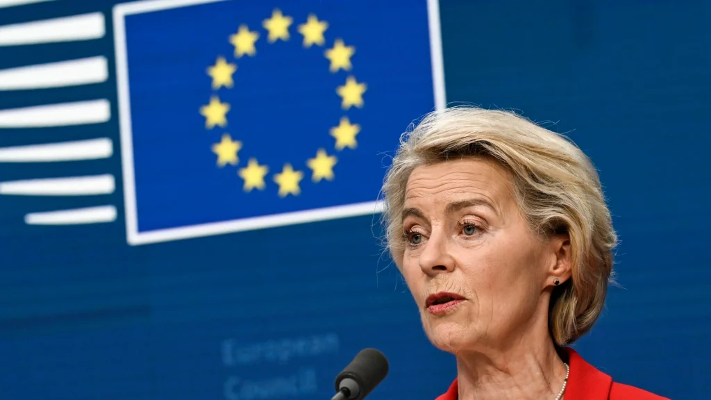 Aranceles UE Estados Unidos: Bruselas pospone respuesta a Trump