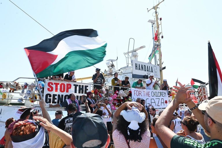 Bloqueo israelí sobre Gaza: Asesoría legal para los activistas del 'Handala'