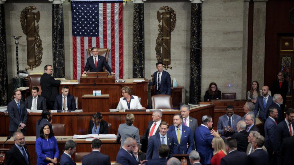 Congreso de EU Aprueba Proyecto Fiscal de Donald Trump