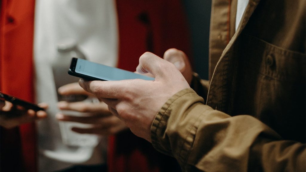 Delitos sexuales en redes sociales: la gran traba de las ciberempresas