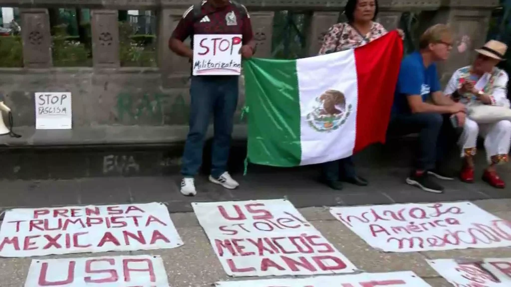 EEUU usa protesta en CDMX para promover la autodeportación