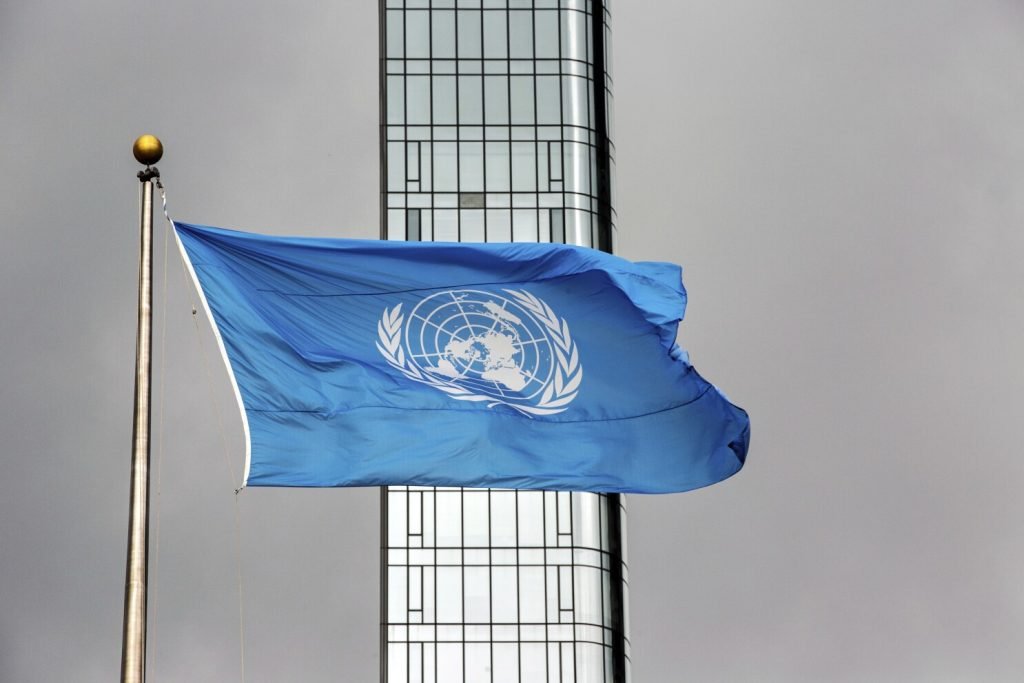 Europa advierte a Irán con restablecer sanciones de la ONU por programa nuclear