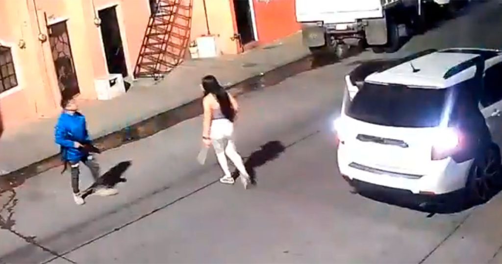 Feminicidio en jalisco: sujeto ataca a mujer con fusil