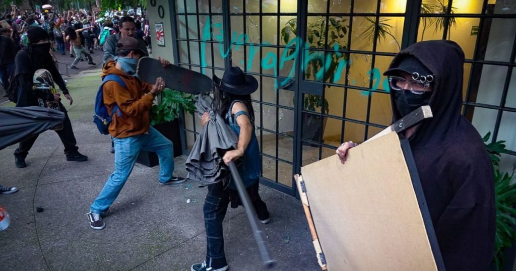 Gentrificación en CDMX: Protesta y Vandalismo Sacuden Colonias