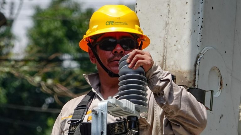 El gobierno de México robustece su estrategia eléctrica para garantizar el abasto