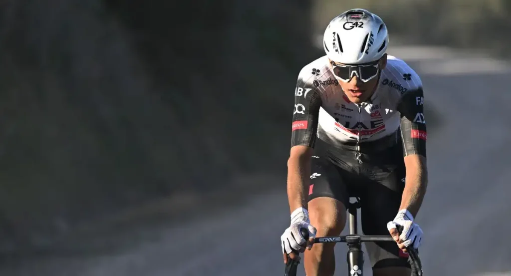 Isaac del Toro consolida su ascenso con victoria en la Clásica Terres de l'Ebre