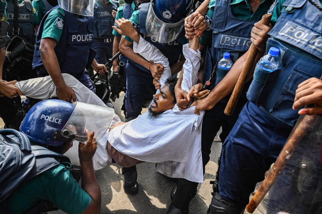 La brutalidad en el abuso policiaco empaña las protestas de inmigración en Ohio
