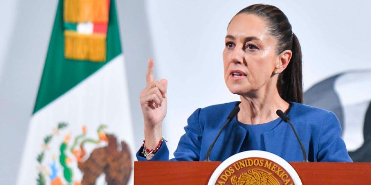 La presidenta Sheinbaum reafirma la austeridad mientras políticos de morena vacacionan en europa