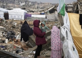 Negociaciones tregua Gaza: Hamas libera rehenes, acusa a Israel de cerrazón