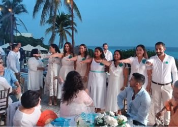 Rinde protesta Addy Gamboa como presidenta de relacionistas públicos