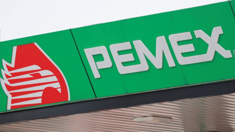 Pemex revierte pérdidas: estrategias clave impulsan ganancias y deuda estable en 2025