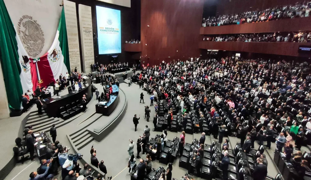 Reforma electoral: presidenta Sheinbaum rechaza duplicar plurinominales