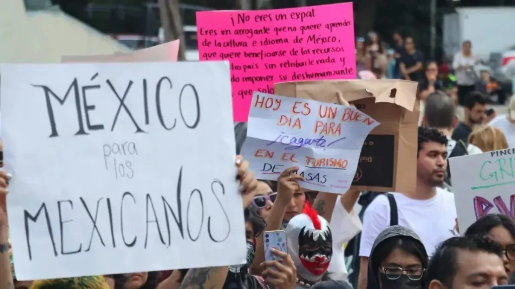 Sheinbaum aborda gentrificación y condena xenofobia en la CDMX