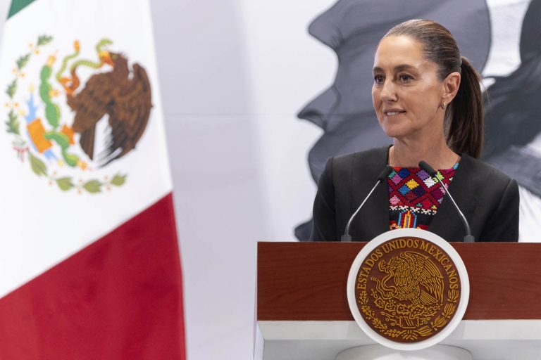Sheinbaum analiza las condiciones laborales en medios públicos federales: ¿fin a la precariedad?