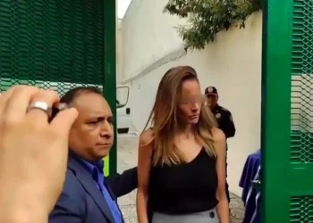 Vinculan a proceso a 'Lady Racista' por discriminación: análisis de las medidas impuestas