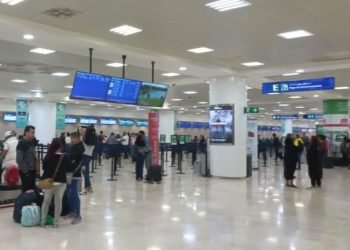 Llegan vuelos llenos a Cancún, pero faltan más asientos de avión