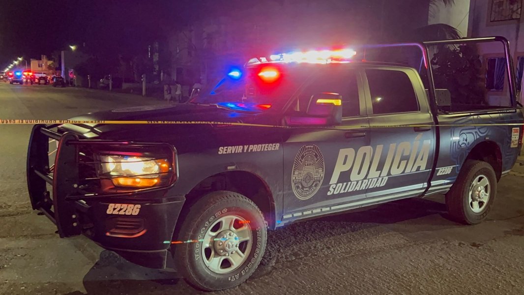 Asesinan a hombre en taller mecánico de un fraccionamiento de Playa del Carmen