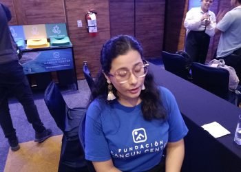 Congresos en Cancún promueven economía local con compra de artesanías para sus asistentes