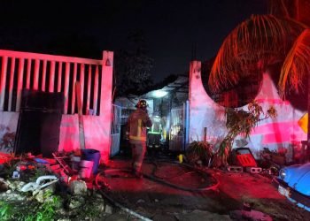 Arde casa en la colonia El Betel de Cancún; hay dos lesionados