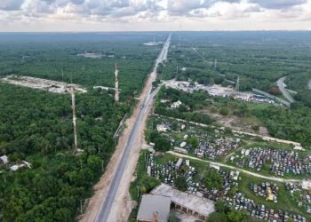Avanza modernización del nodo vial en carretera libre a Mérida