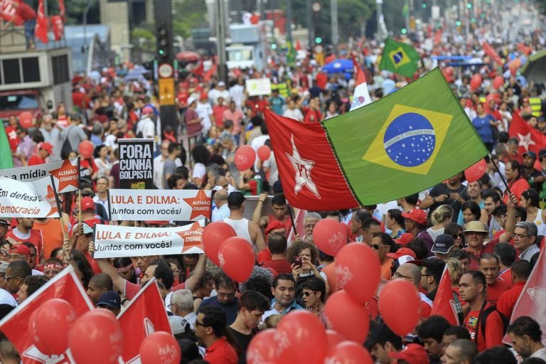 Brasil: la profunda crisis política desafía al supremo y agita el escenario internacional