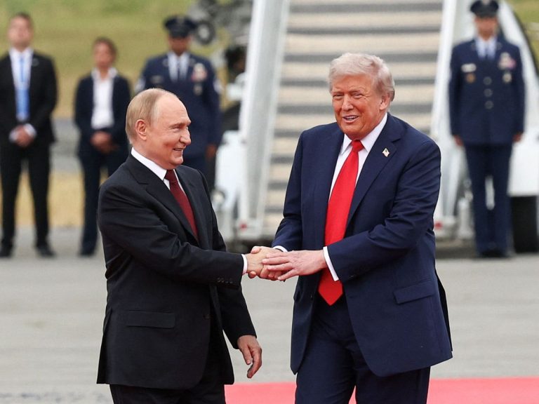 Cumbre decisiva en Alaska: Trump y Putin frente al futuro de Ucrania