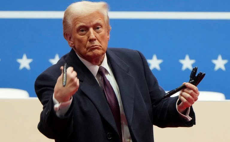 La arremetida de aranceles de Trump: ¿quién pierde en la guerra comercial?