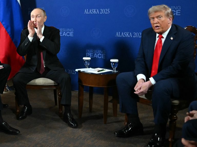 La cumbre Estados Unidos-Rusia en Alaska: Entre la diplomacia y lo insólito