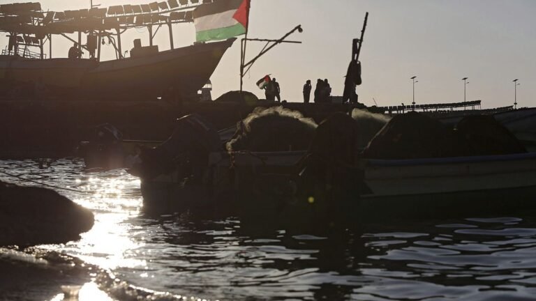 La gran flotilla zarpa hacia Gaza desafiando el bloqueo israelí