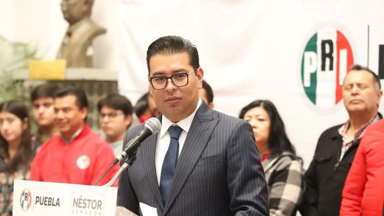La renuncia de Néstor Camarillo al PRI reconfigura la bancada en el Senado