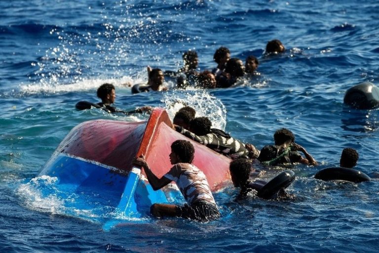 Naufragio migrantes en Lampedusa: Una tragedia que profundiza la crisis humanitaria