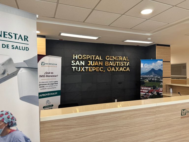 Oaxaca inaugura hospital financiado con la venta del avión presidencial