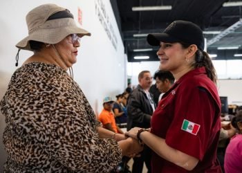 Más de mil beneficiados en primer día de programa social en PDC