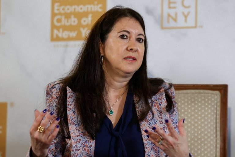 Renuncia de gobernadora de la Fed acelera decisión de Trump