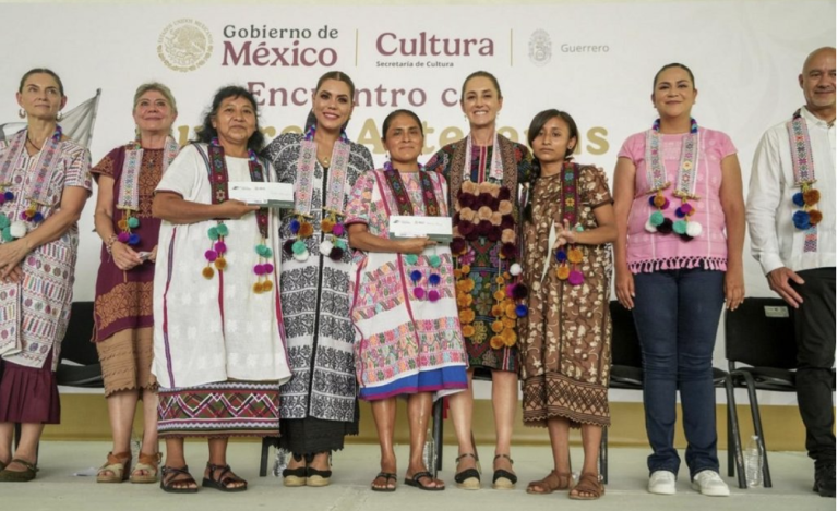 Sheinbaum impulsa créditos clave para mujeres amuzgas en Guerrero