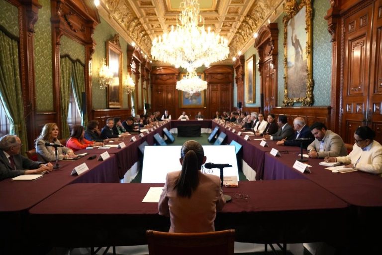 Sheinbaum y gobernadores evalúan avances clave del IMSS-Bienestar 2025