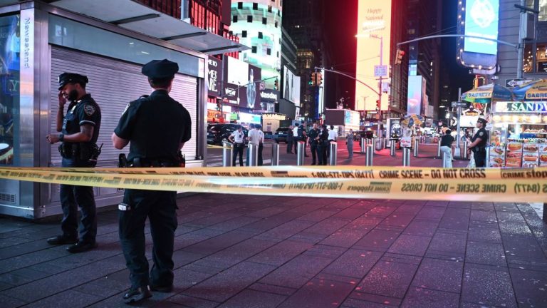 Tiroteo en Times Square: el constante desafío de la violencia armada en Nueva York