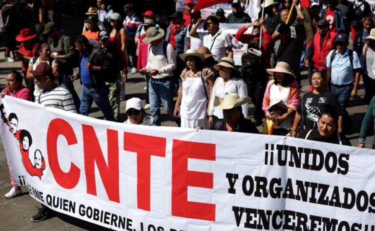 CNTE Oaxaca exige a Sheinbaum derogar reforma educativa y ley del ISSSTE