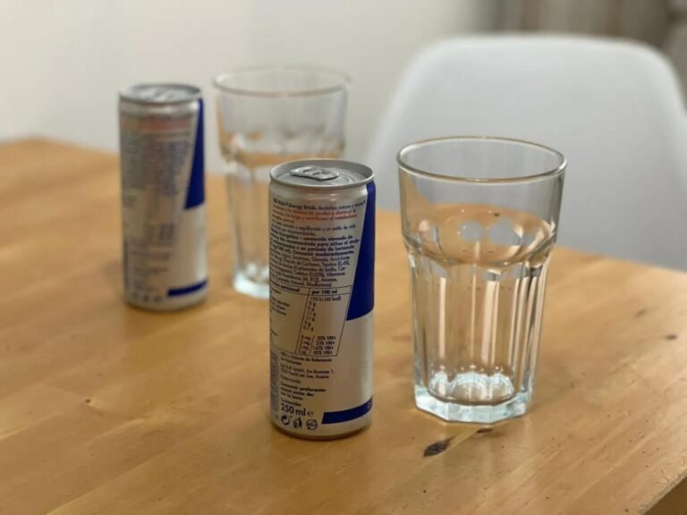 Congreso mexicano aprueba prohibición de bebidas energéticas a menores