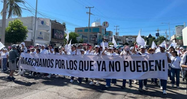 Culiacán clama por la paz ante la ineficacia oficial y la guerra de cárteles